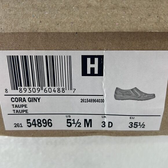 Clarks Cora Giny Cushioned Zip Loafer Flats Taupe size 5.5 M - Picture 7 of 7